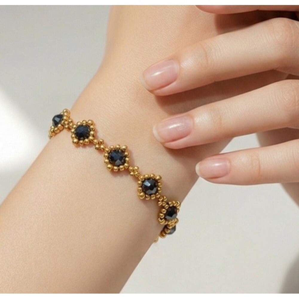 Handmade Gold Tone Blue Crystal Floral Bracelet New Elegant Gift